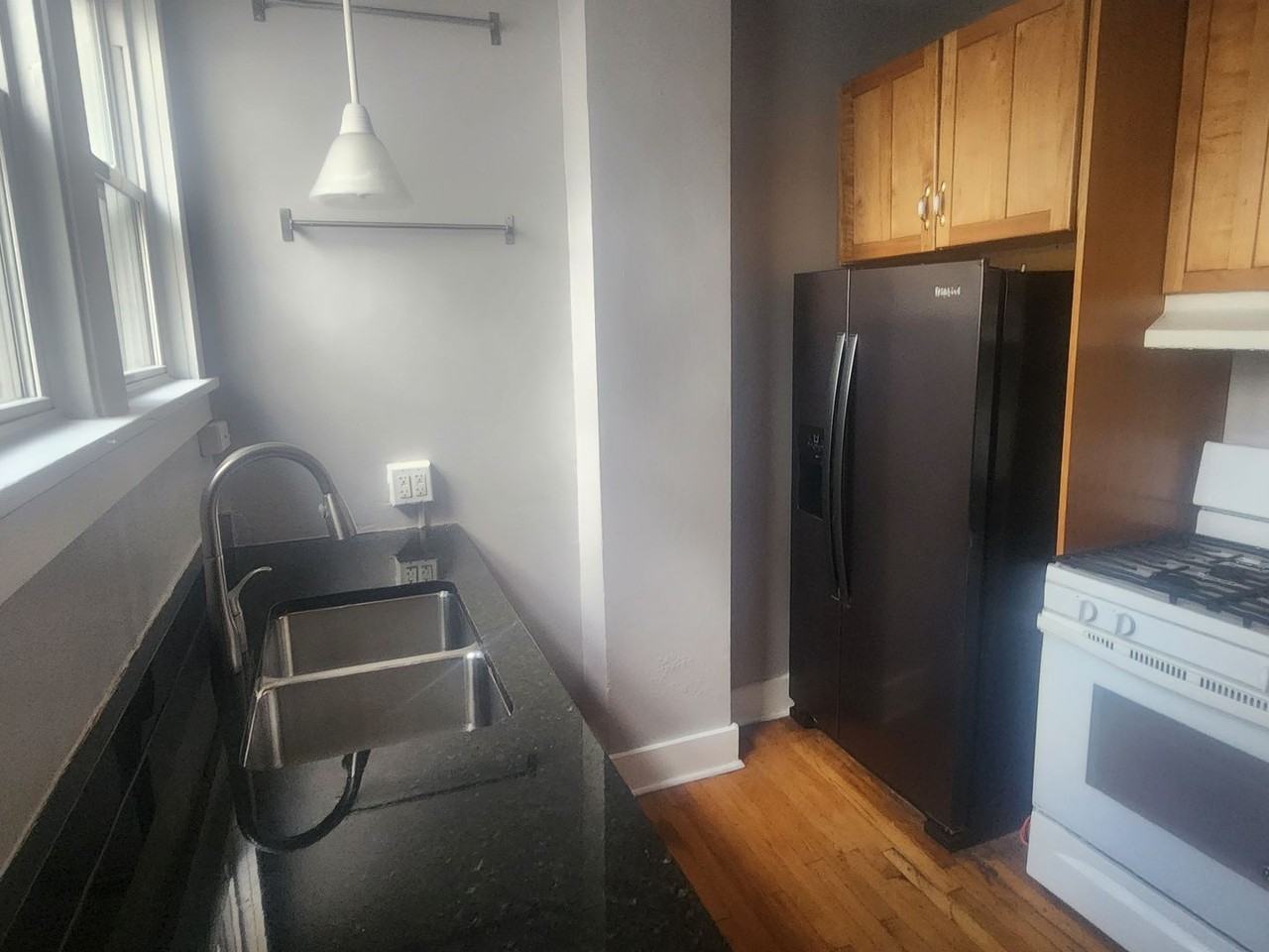 517 Summerlea St - Photo 2 of 41