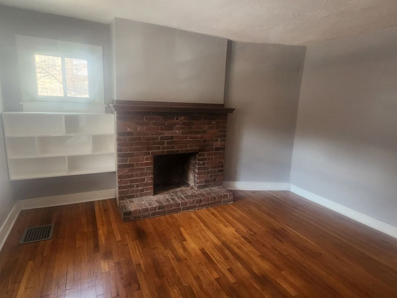 517 Summerlea St - Photo 7 of 41