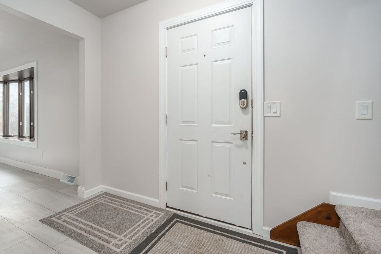 7630 Cottonwood - Photo 3 of 39