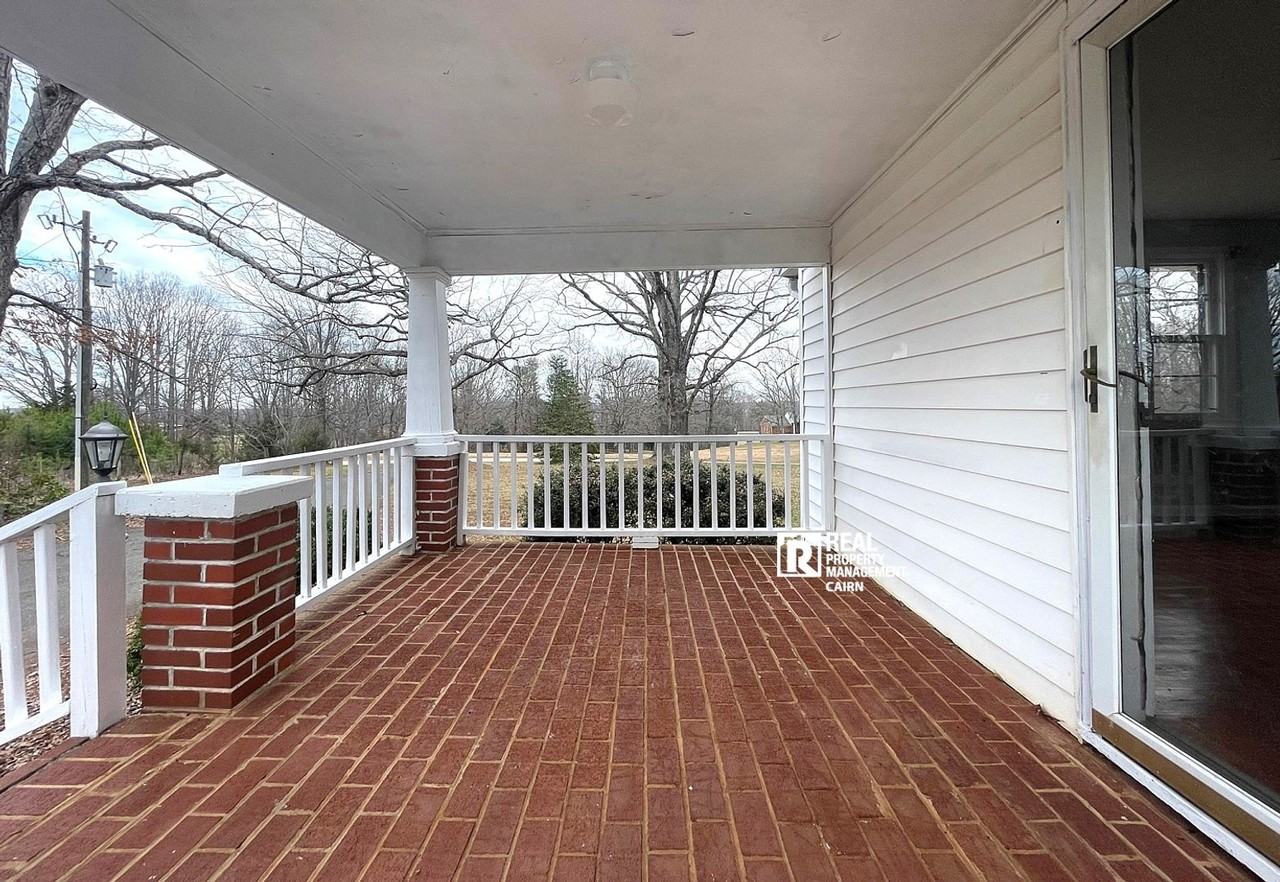 2879 Police Tower Rd - Photo 3 of 17