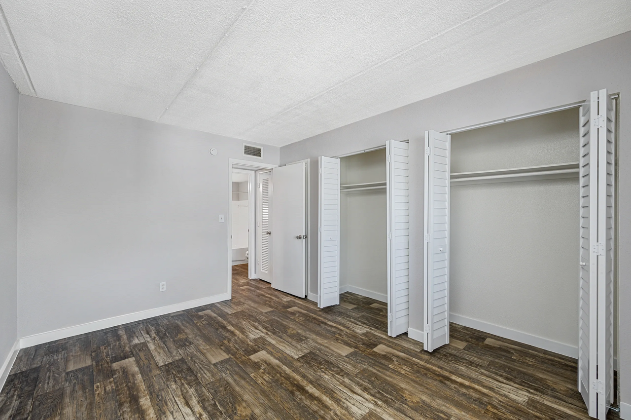 Loft at Third Apartments | Renovated 1 & 2 Bedroom Apartments - Photo 6 of 50