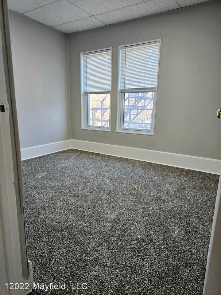 12022 Mayfield Rd - Photo 2 of 11