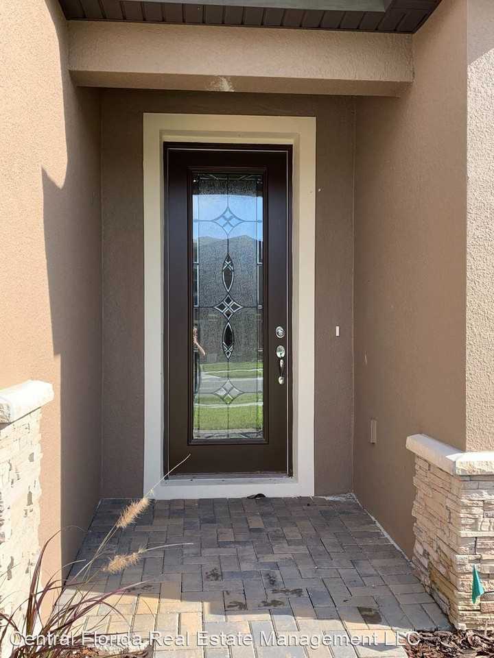5307 Brydon Woods Cir - Photo 2 of 50