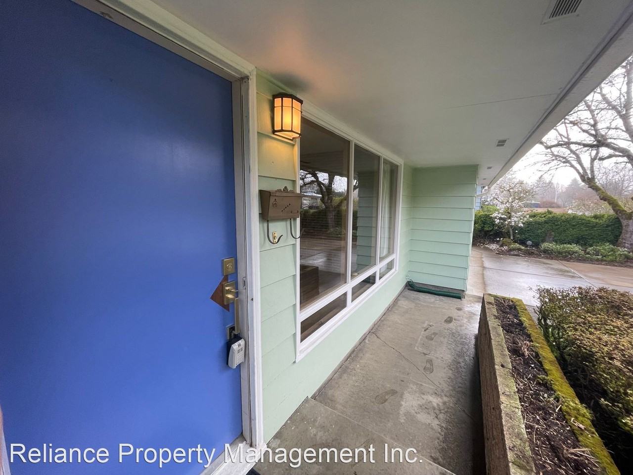 3902 Se Wake St - Photo 3 of 42