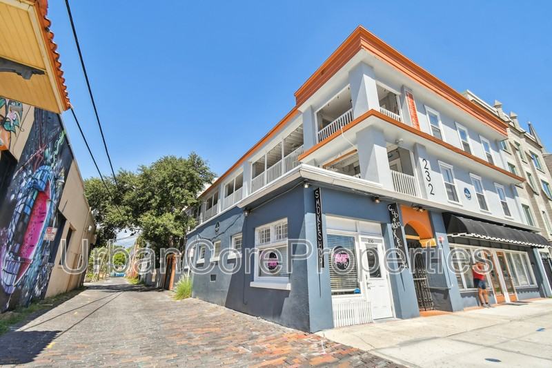 232 4th St N #25 - Photo 2 of 18