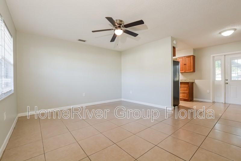 570 Auburn Ave - Photo 2 of 17