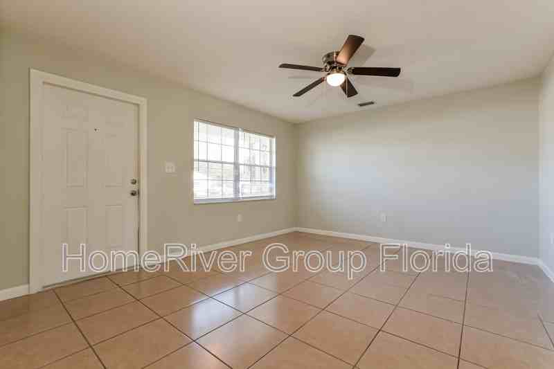 570 Auburn Ave - Photo 3 of 17