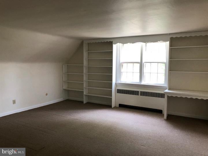 652 Gravel Pike - Photo 2 of 14