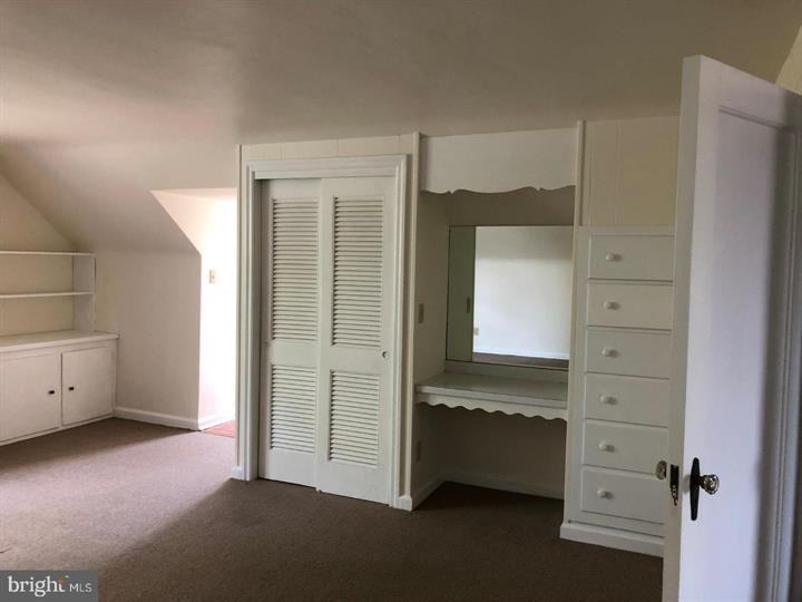 652 Gravel Pike - Photo 3 of 14