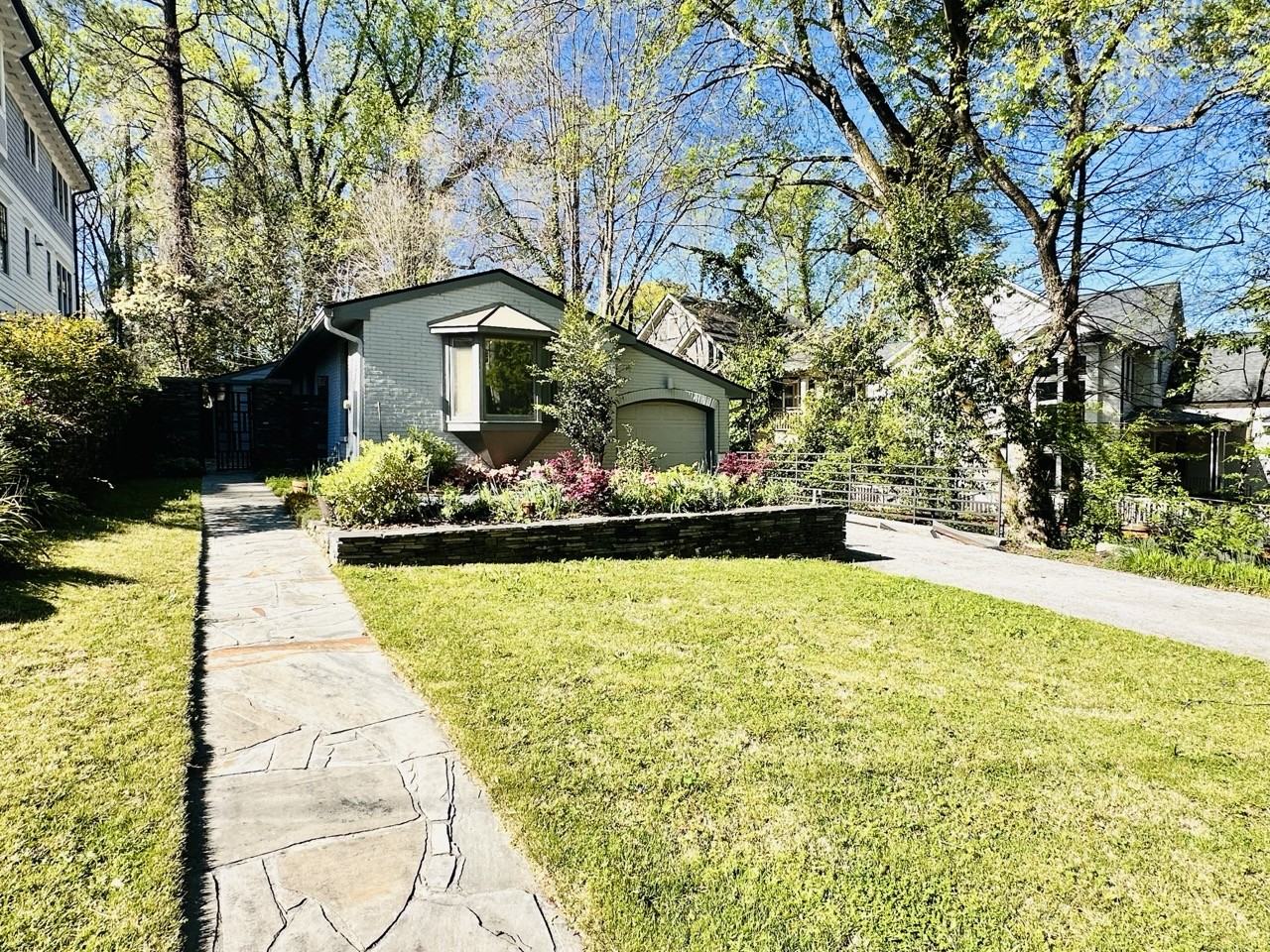 747 San Antonio Dr Ne - Photo 2 of 29