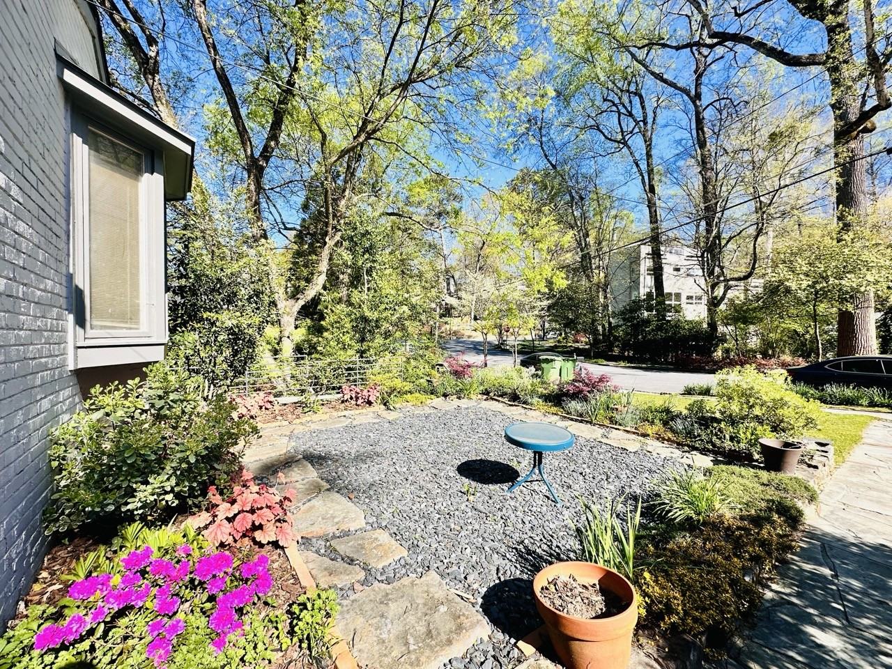 747 San Antonio Dr Ne - Photo 3 of 29