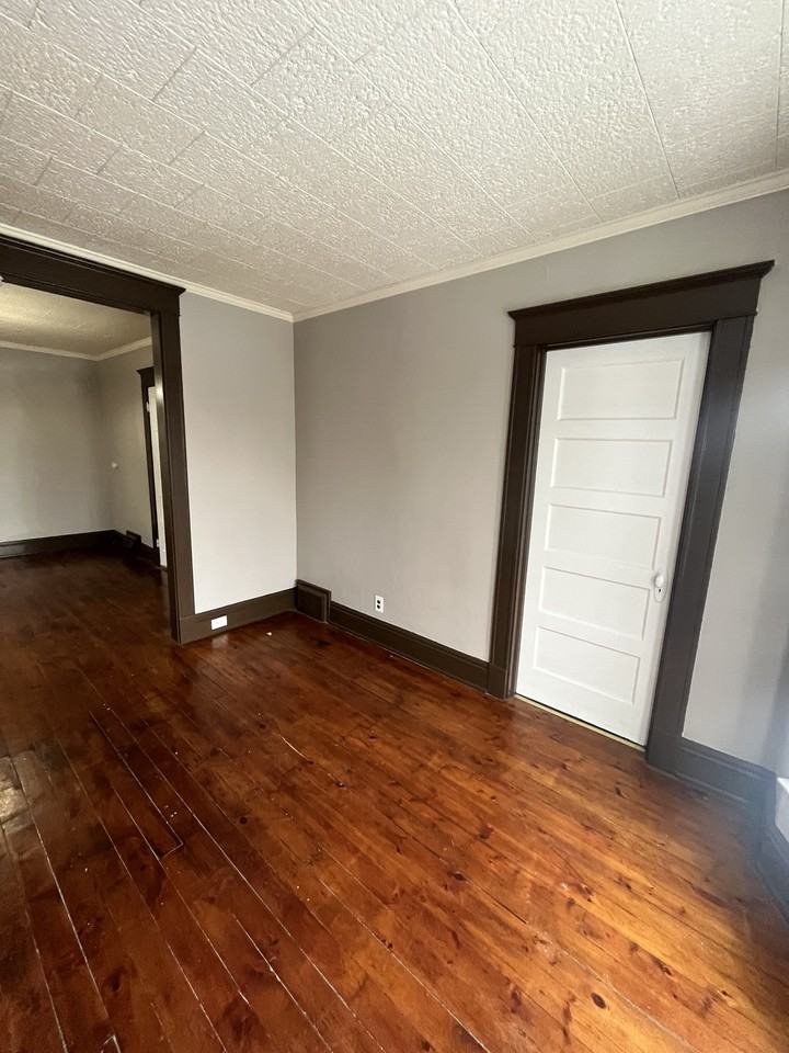 134 Burgard Pl - Photo 2 of 22