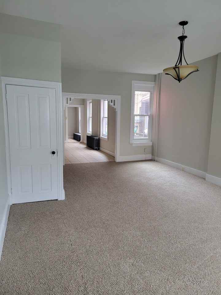 605 N 10th St - Photo 2 of 12