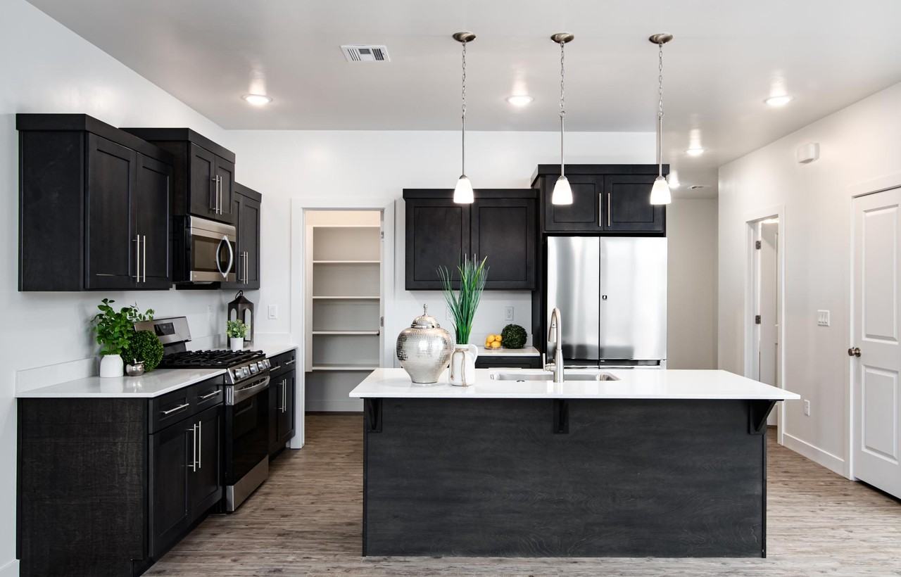 1055 W Province Way #113 - Photo 4 of 23