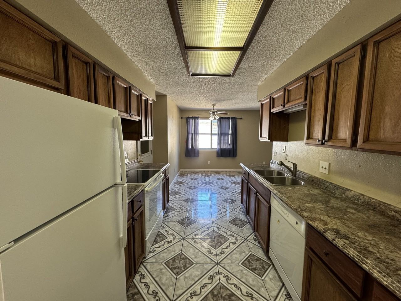 831 Swinging Spear Rd - Photo 3 of 14