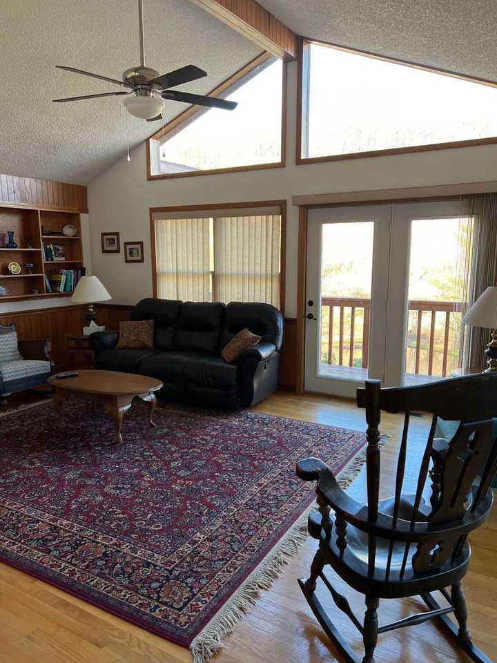 2800 Smith Creek Rd - Photo 2 of 21