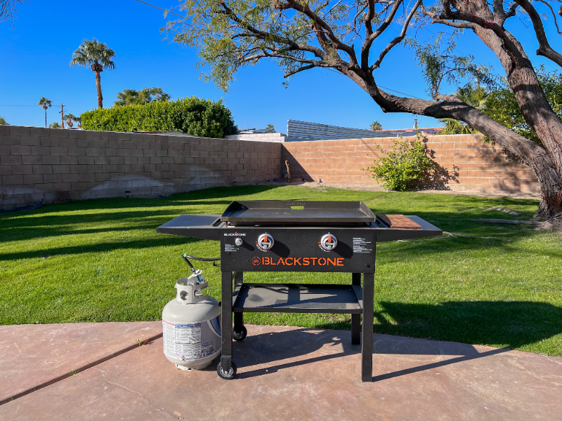 2323 N Sandra Rd - Photo 3 of 41