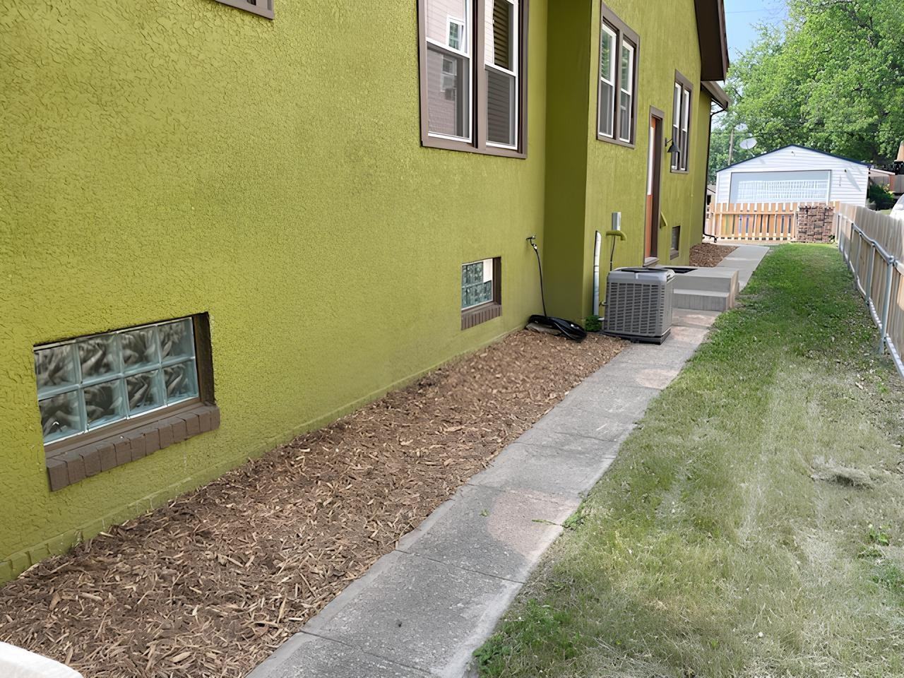2912 Golden Valley Rd - Photo 2 of 29
