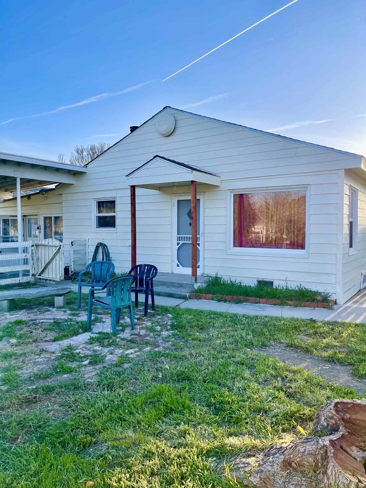 429 3rd St NA, Willows, CA 95988 3 Bedroom House for 1,500/month Zumper