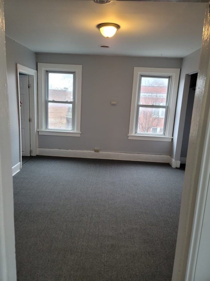 151 Madison Ave #C - Photo 5 of 11