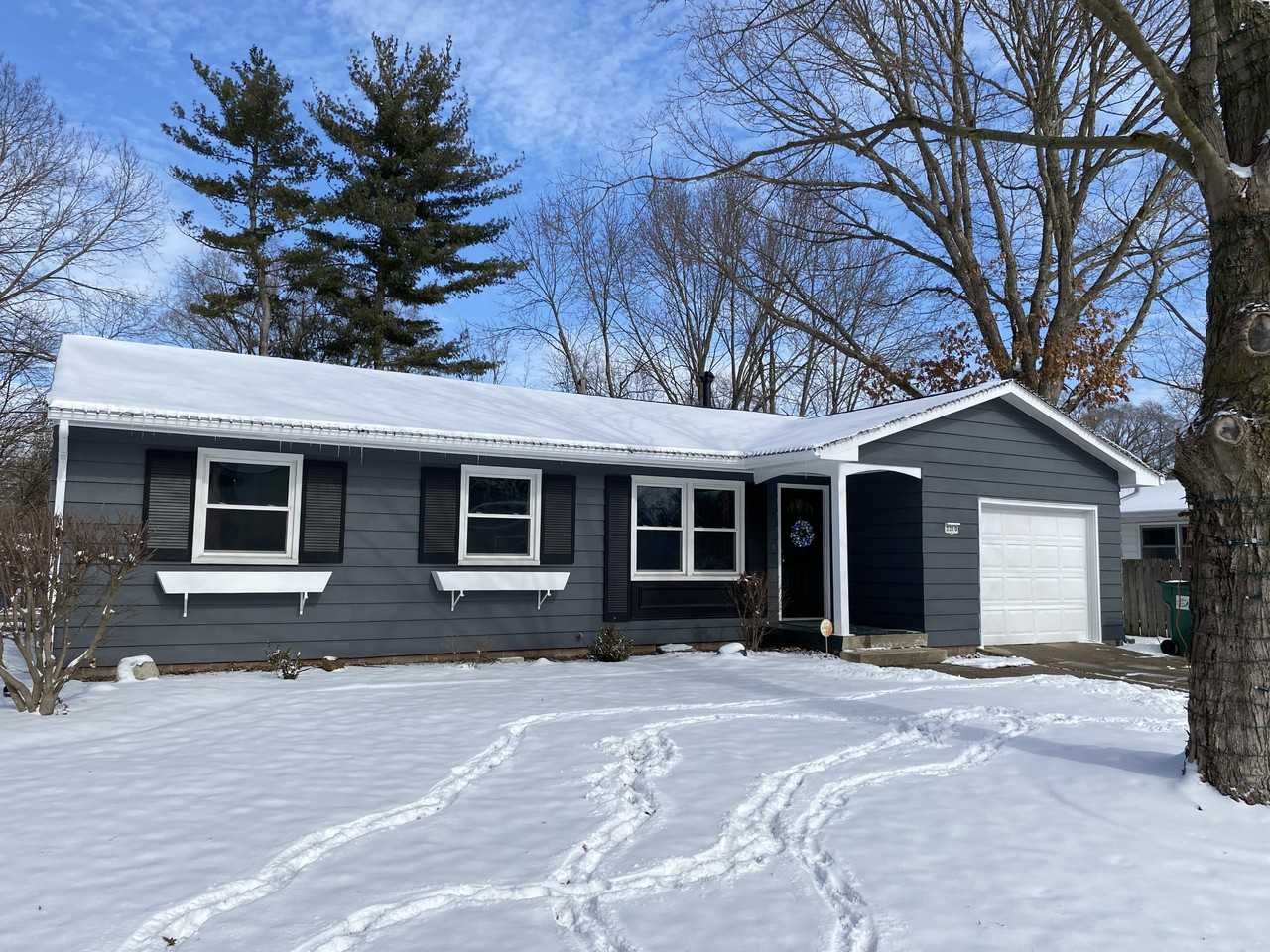 2210 Broadmoor Dr #NA - Photo 2 of 30