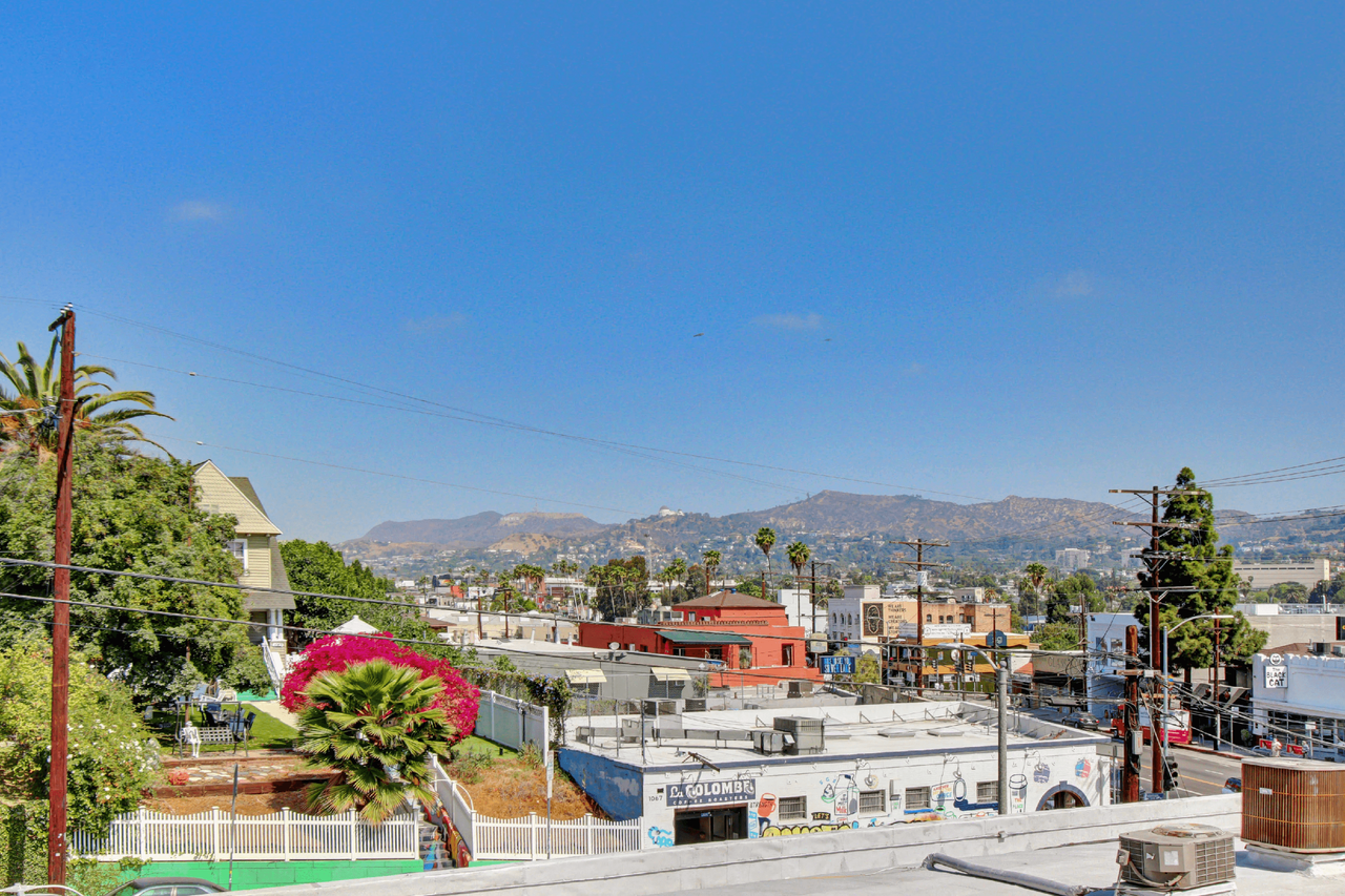 Sunset Apartments - Photo 6 of 12