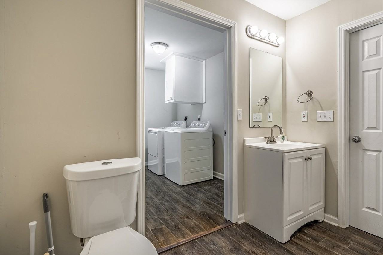 Albert St Nw - Photo 3 of 12