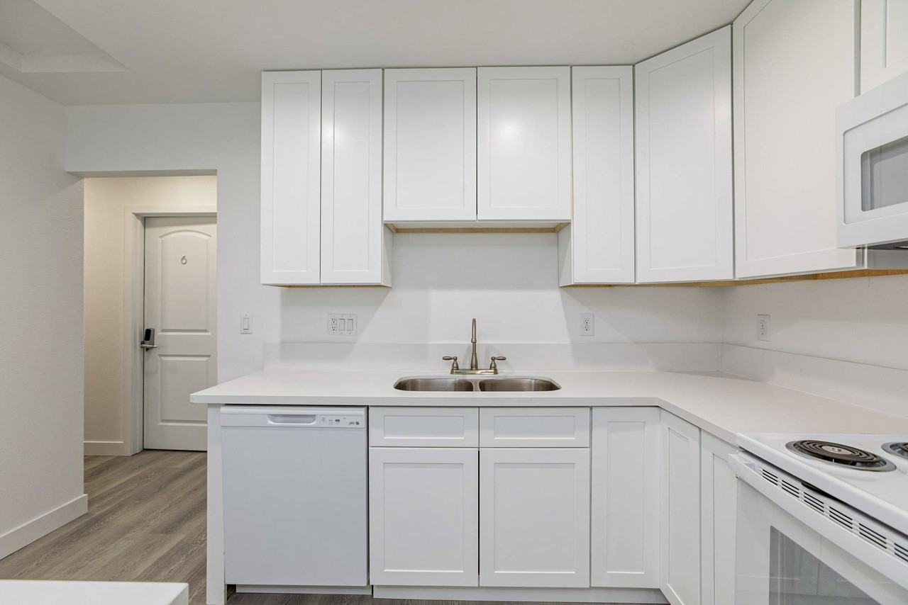 Juana Vista St - Photo 7 of 20