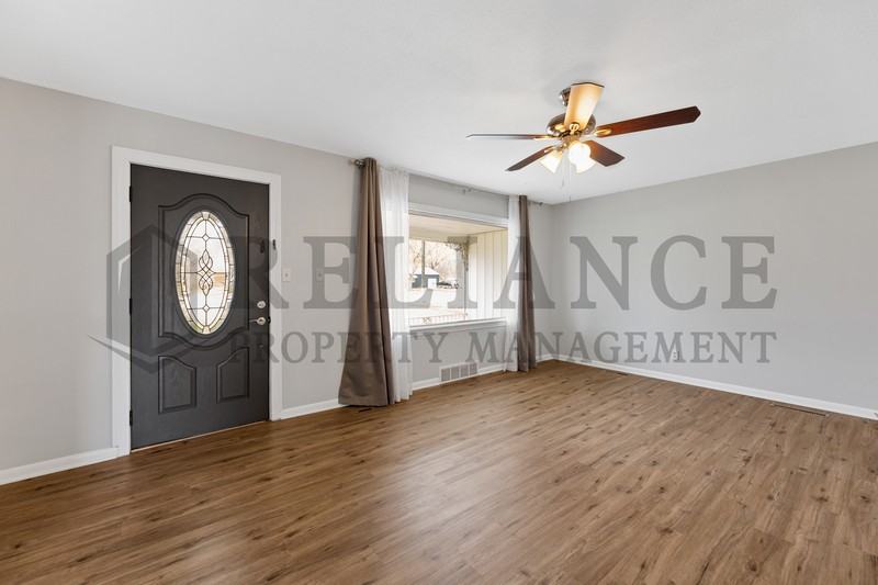 216 N Tyler Rd - Photo 5 of 19