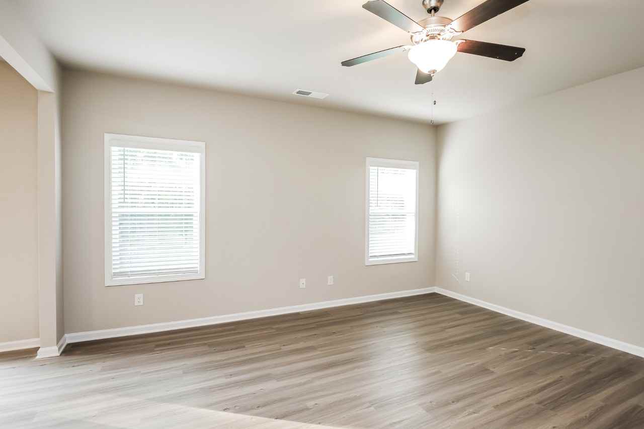 3373 SE Lilac Creek Trail - Photo 5 of 40
