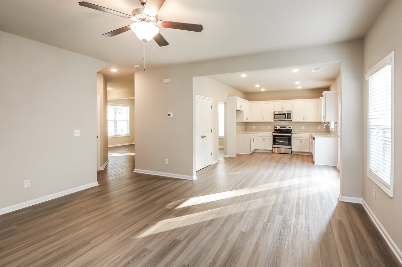 3373 SE Lilac Creek Trail - Photo 6 of 40