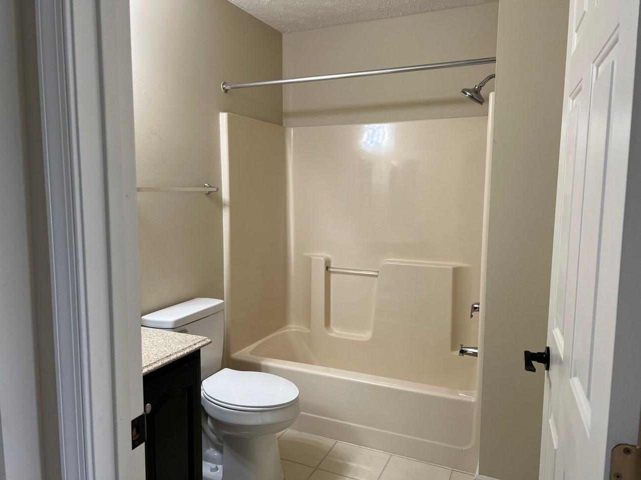 8904 Lost Valley Dr - Photo 3 of 16