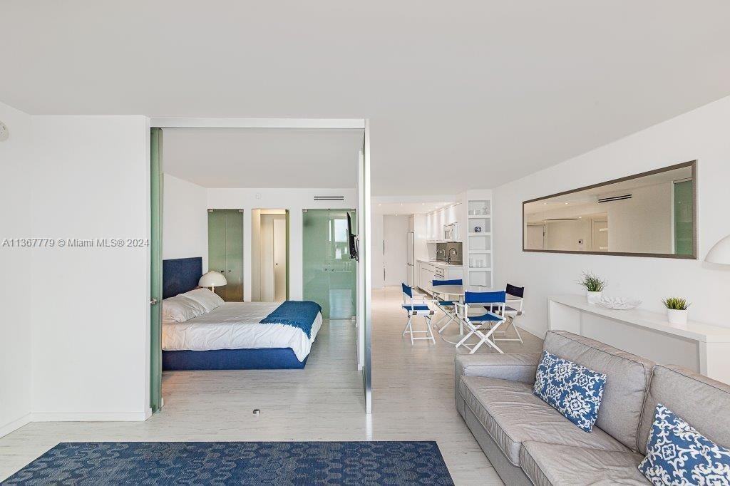 2301 Collins Ave #1032 - Photo 6 of 25