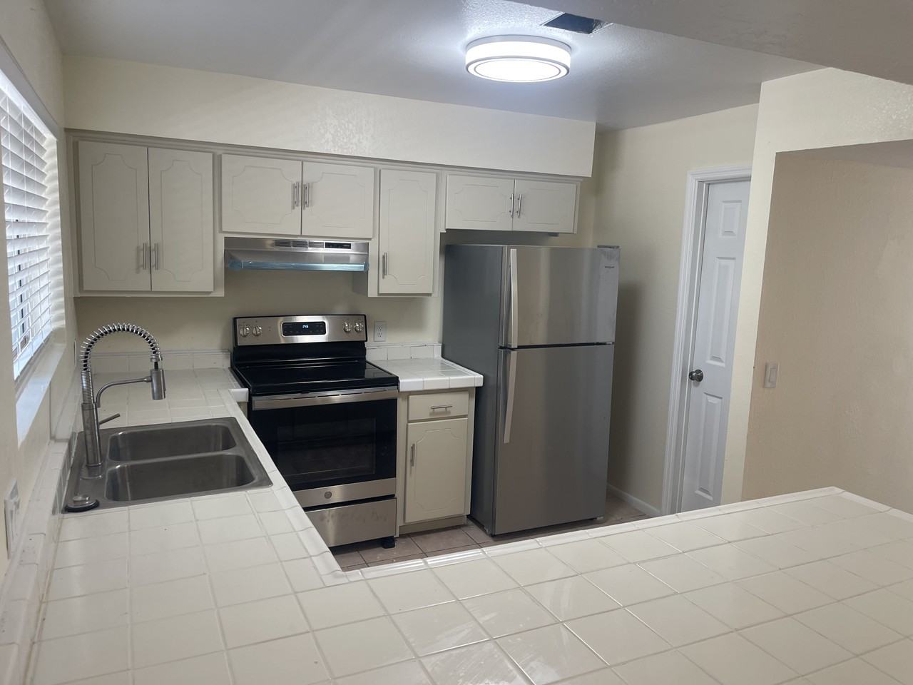 4382 W 14th Pl #NA - Photo 6 of 14