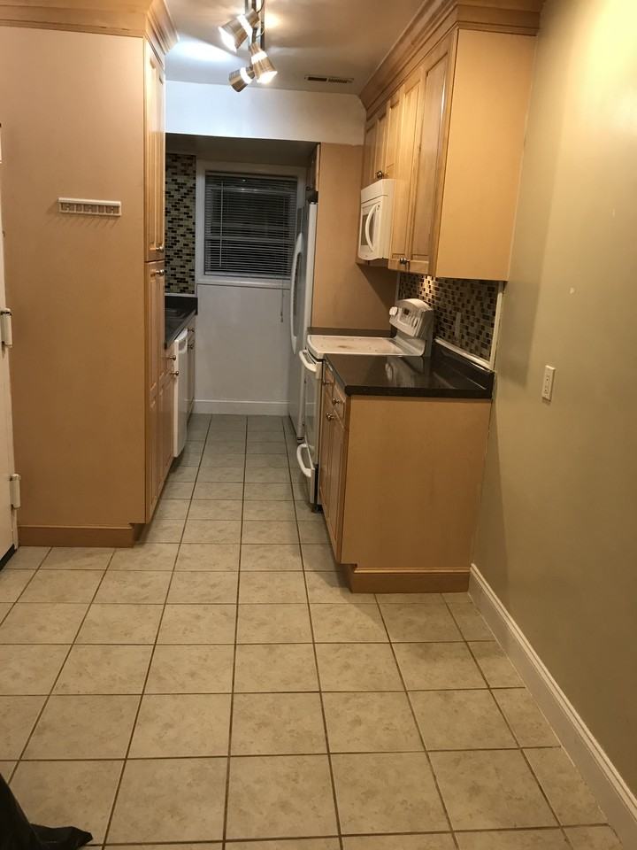 172 Newton St #6 - Photo 7 of 7