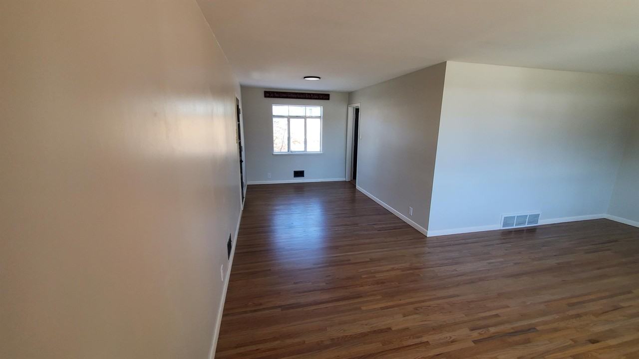 5361 S Jewell Ave #1 - Photo 4 of 20