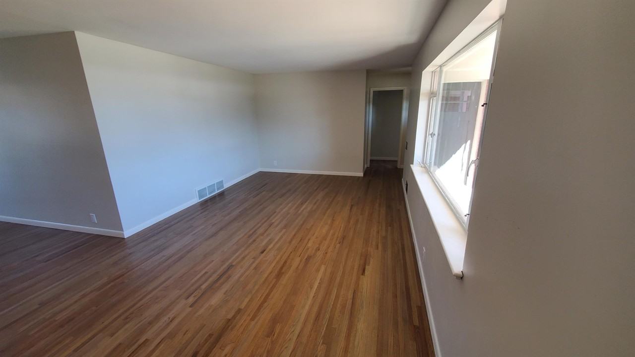 5361 S Jewell Ave #1 - Photo 6 of 20