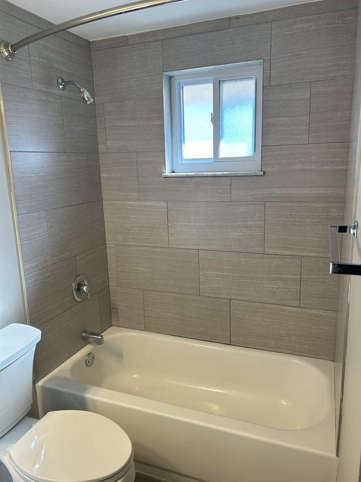 225 Jefferson St #8 - Photo 5 of 6