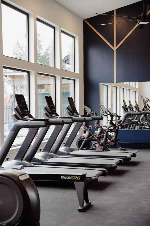 3200 Willamette Dr Ne