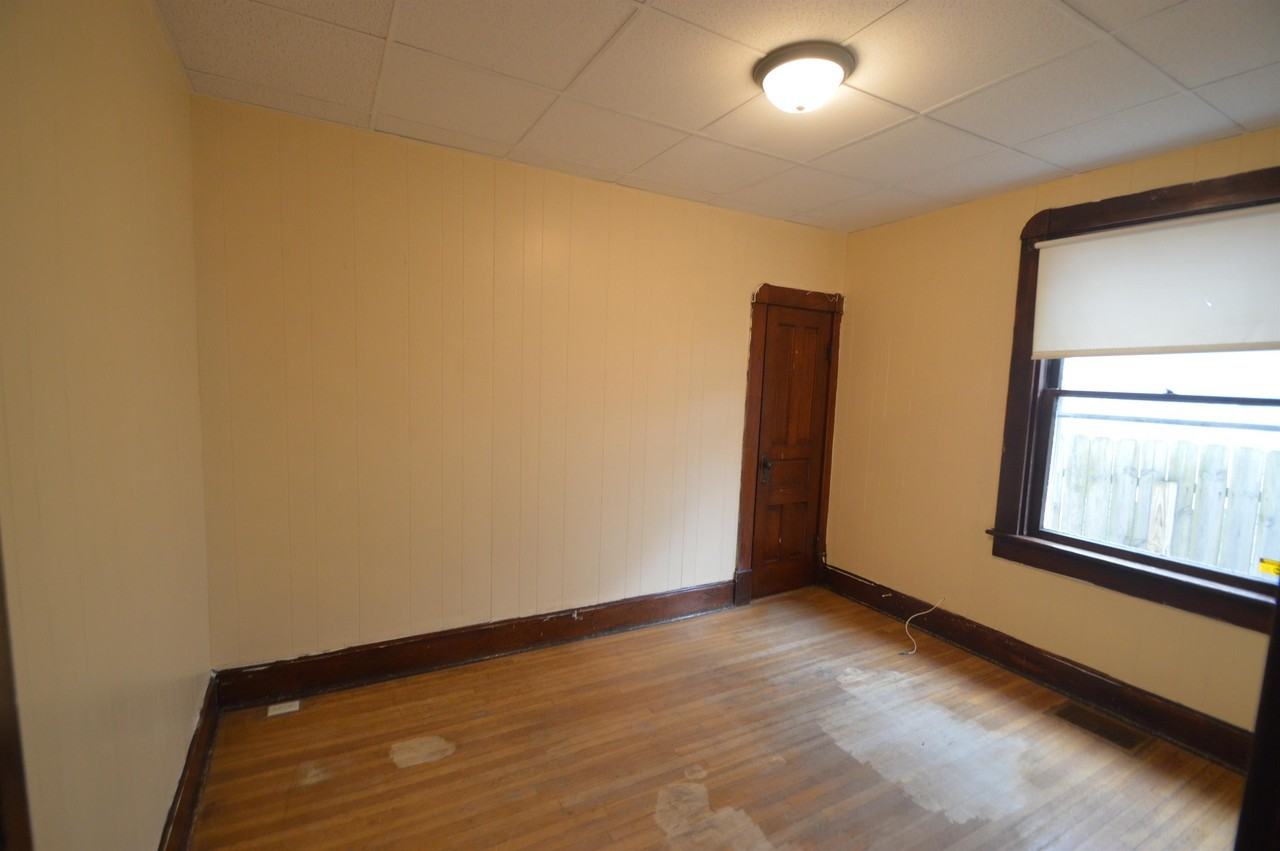 16 N Whittier Pl - Photo 3 of 18