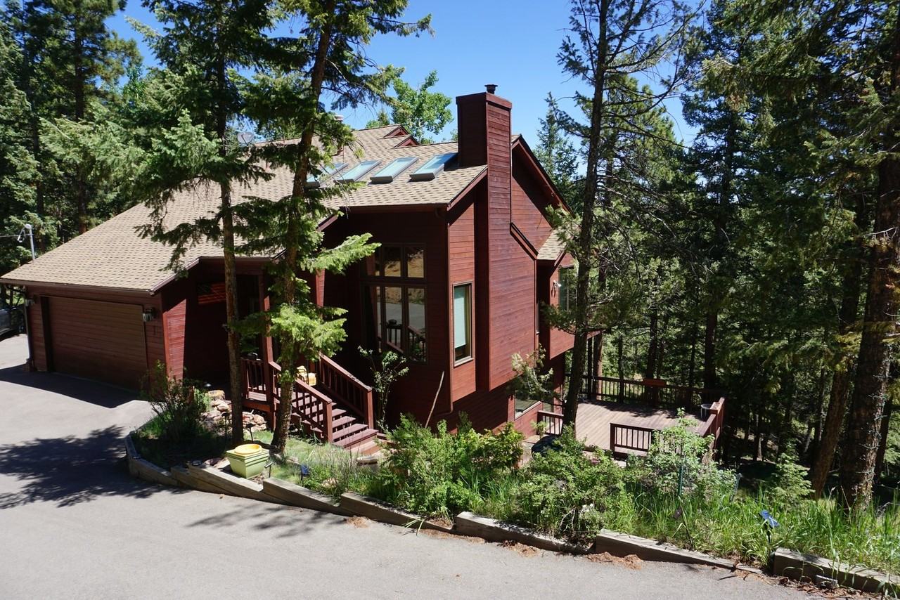 28232 Bonanza Dr - Photo 2 of 18