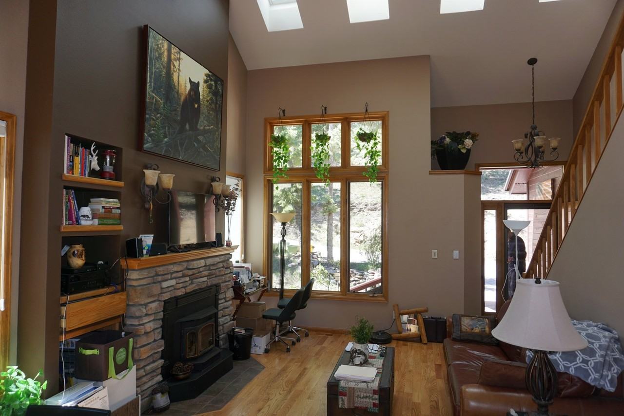 28232 Bonanza Dr - Photo 3 of 18