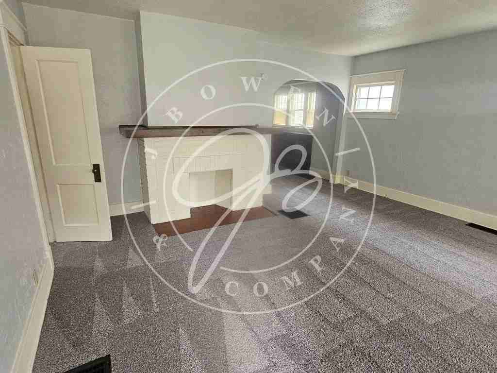 3826 Revere Dr - Photo 3 of 8