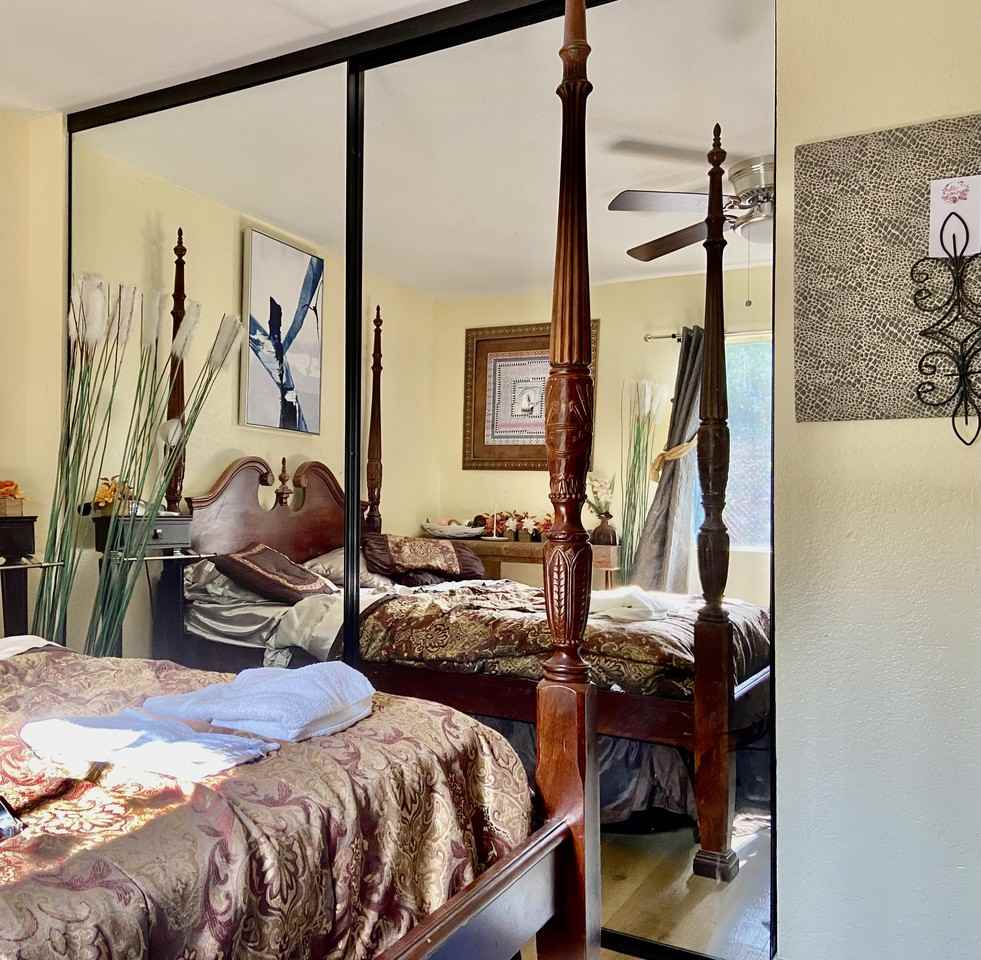 1491 Mentone Ave - Photo 3 of 3