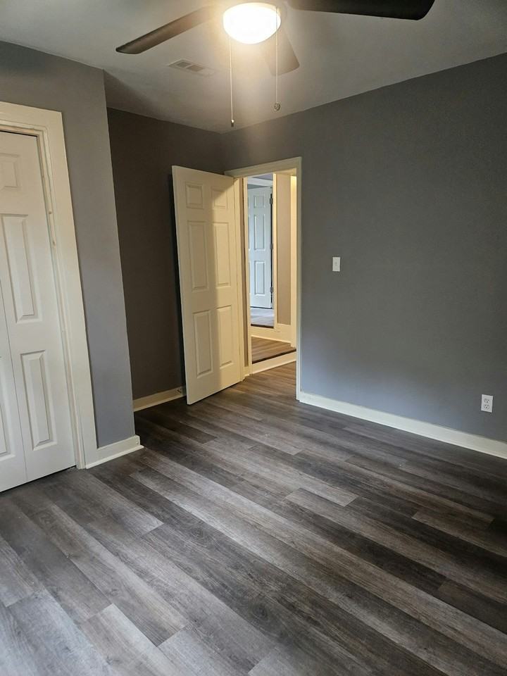 1101 Short Street - Photo 2 of 13