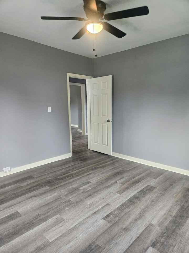 1101 Short Street - Photo 4 of 13