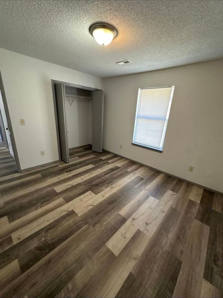 1249 N Minnesota Ave - Photo 2 of 10