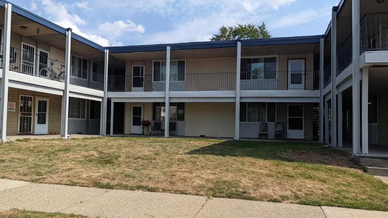 Granada Gardens Apartments - Photo 3 of 4