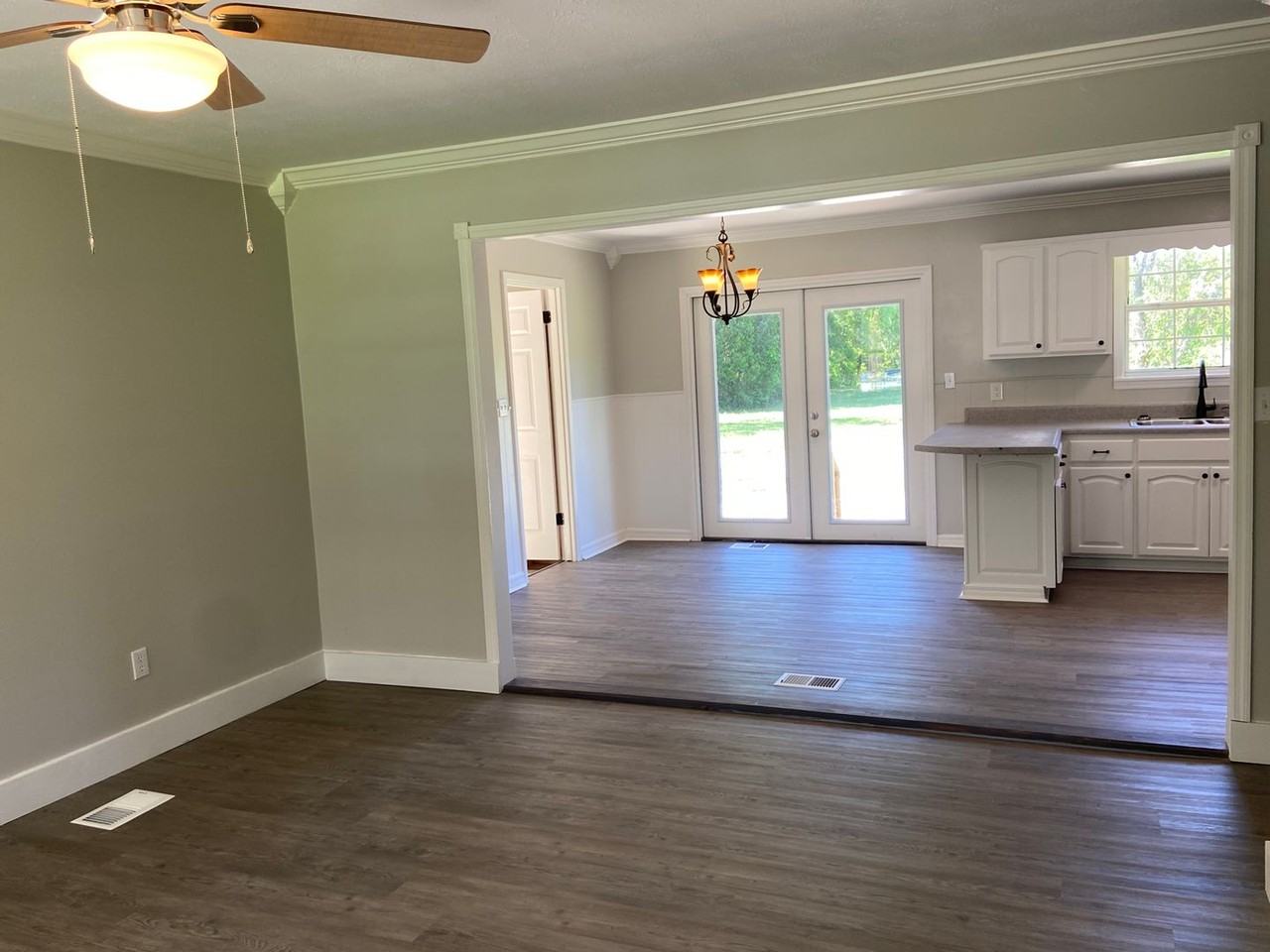 11647 Se Us Highway 41 - Photo 2 of 14