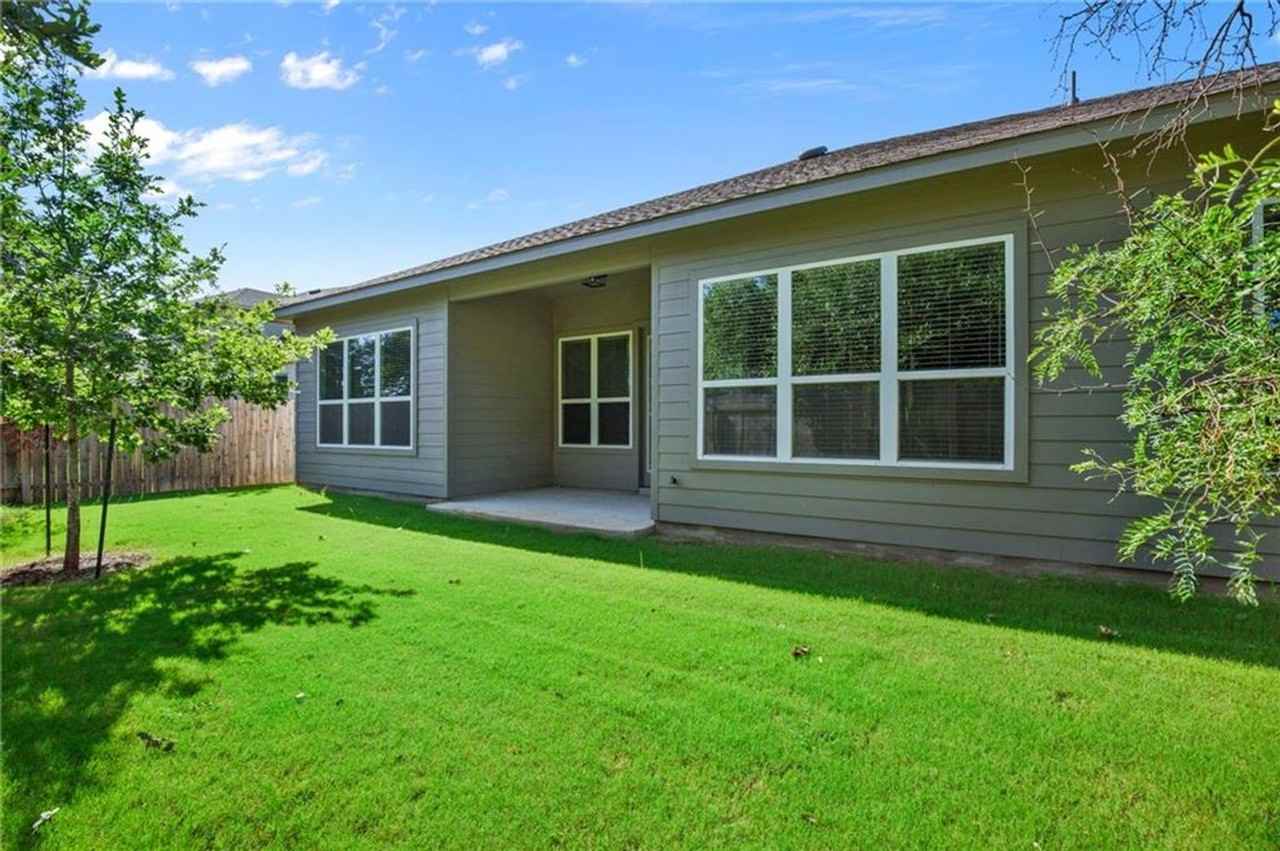 3921 Tavarez St - Photo 2 of 3